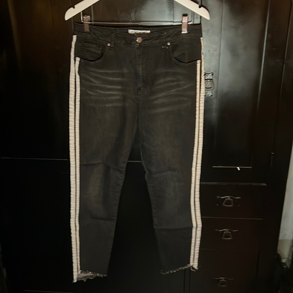 Jeans - Picture 1 of 2